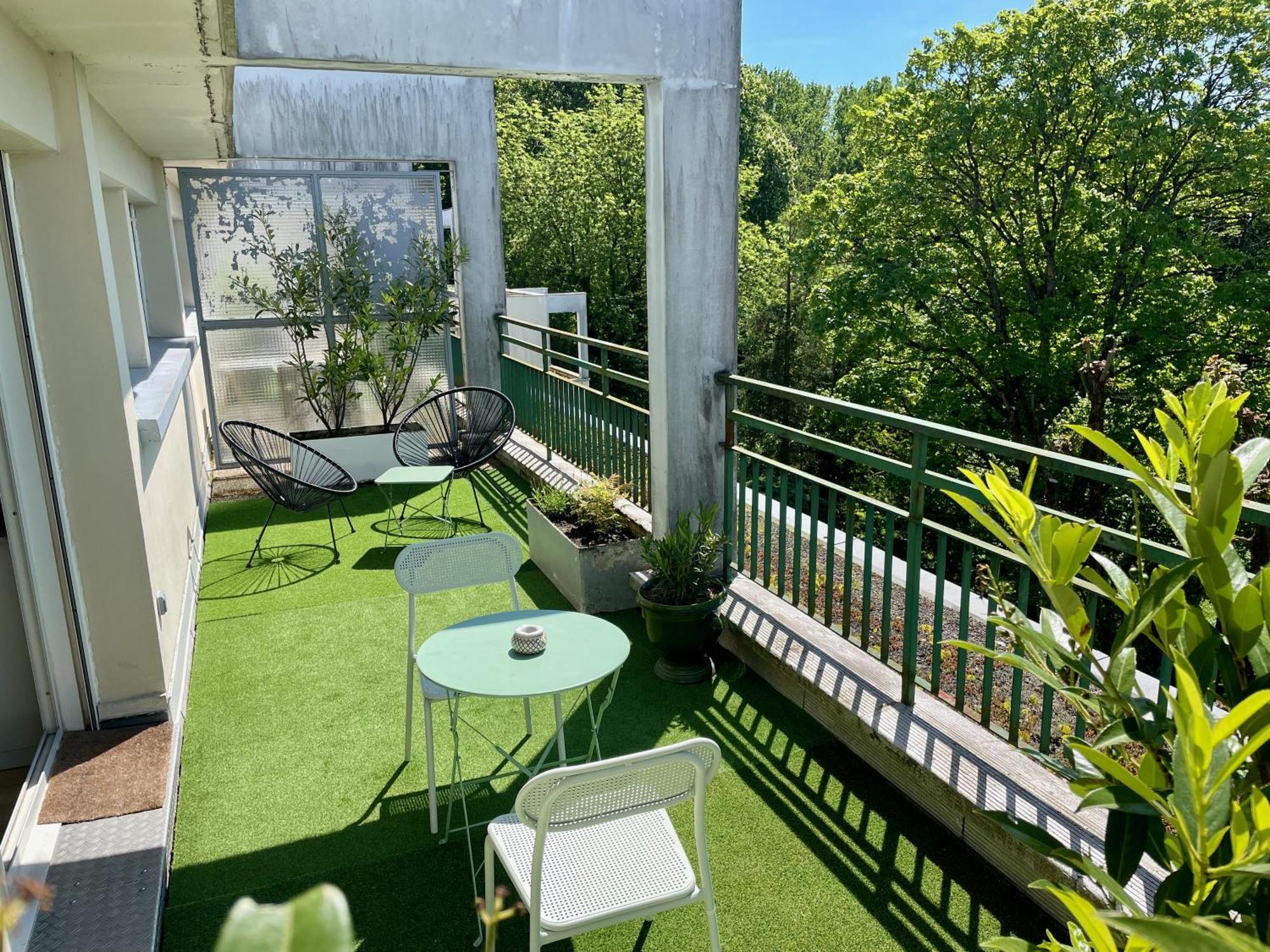 Appartement Avec Terrasse Et Parking Gratuit Accole Montbéliard Extérieur photo