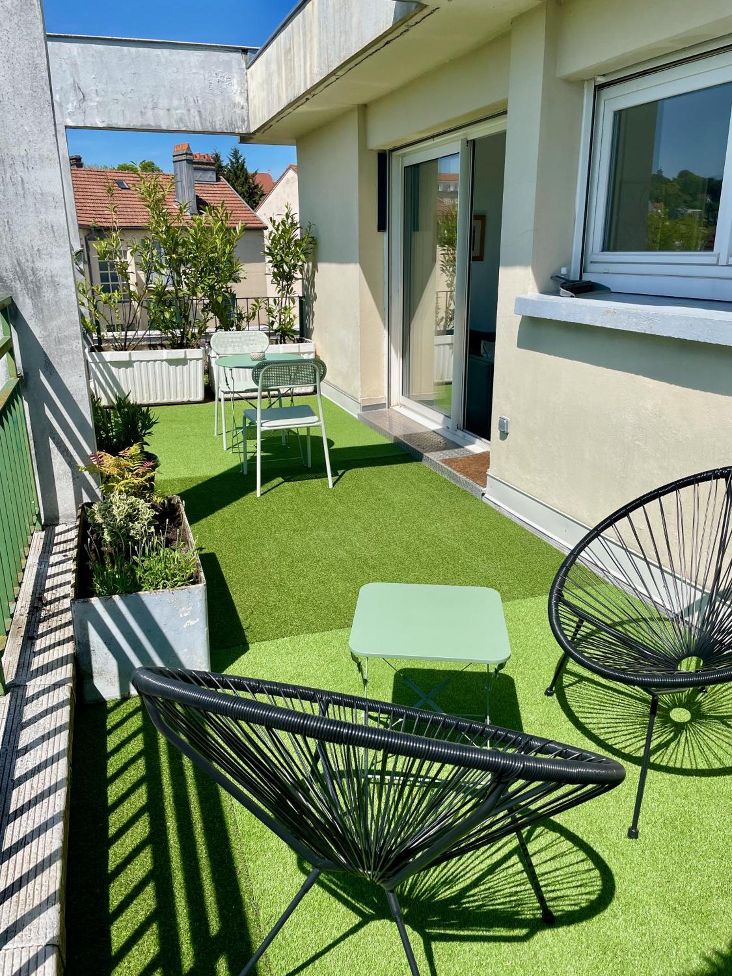 Appartement Avec Terrasse Et Parking Gratuit Accole Montbéliard Extérieur photo